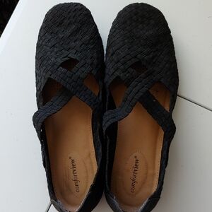 Comfortview Women's Black Woven Flats